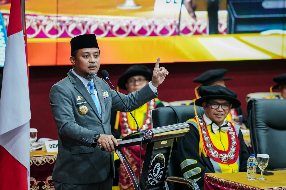 Dies Natalis ke-65 UNM, Gubernur Sulsel Dorong Sinergi Kampus dan Pemerintah Cetak SDM Unggul